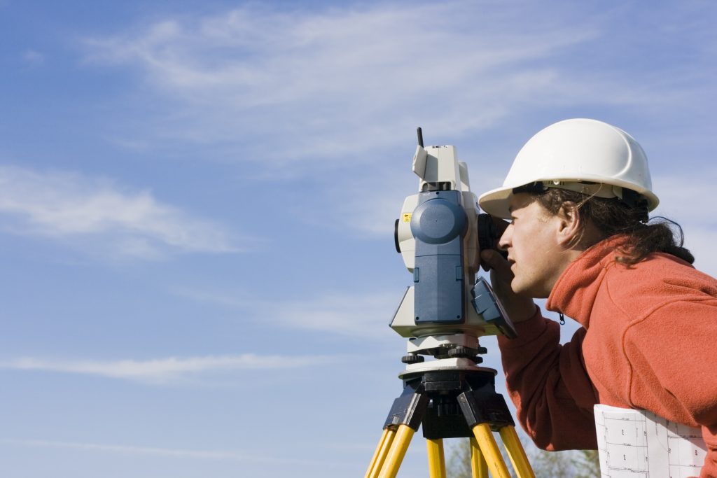 Measuring with theodolite