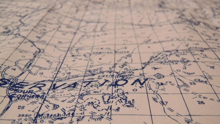 9 Ways to Integrate Legends into Map Design That Enhance Visual Flow