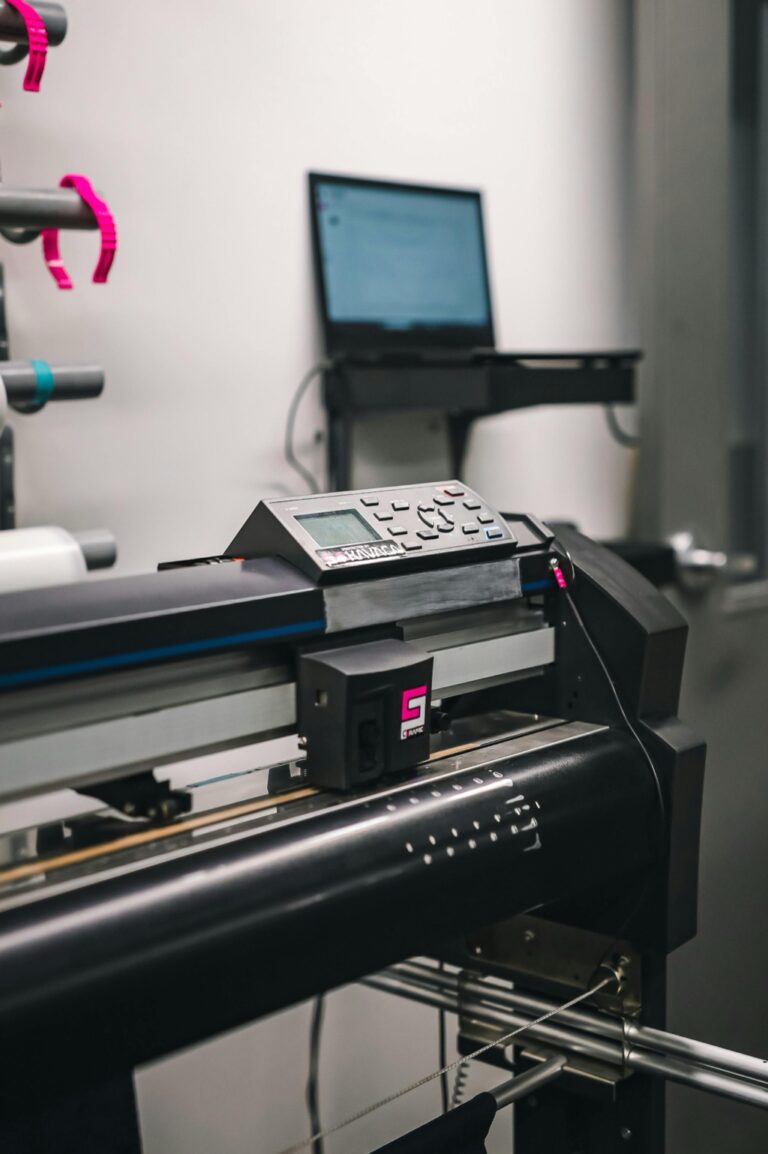 10 Best Plotters for Large-Format Map Printing to Improve Precision
