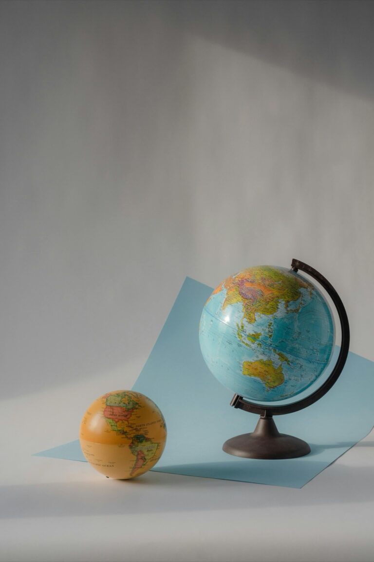 10 Best Projection Reference Guides for Cartographers That Enhance Skills