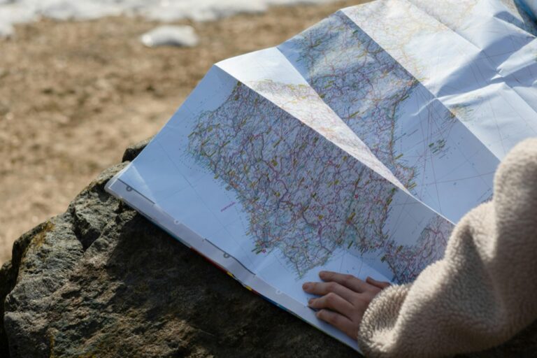 10 Best GPS Mapping Apps for Outdoor Navigation That Improve Precision