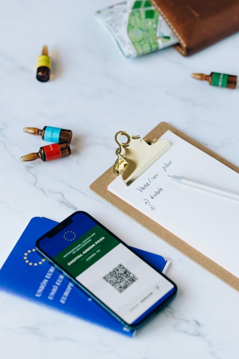 10 Best Laminating Materials for Map Protection That Experts Trust