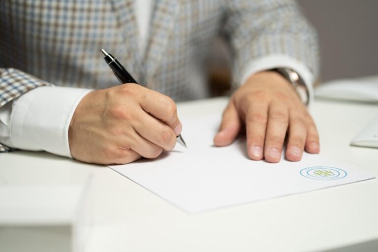 7 Ways to Customize Licensing Agreements for Map Makers
