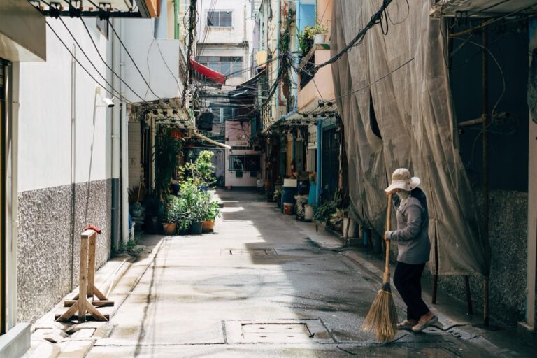 7 Community-Led Mapping Initiatives That Transform Neighborhoods