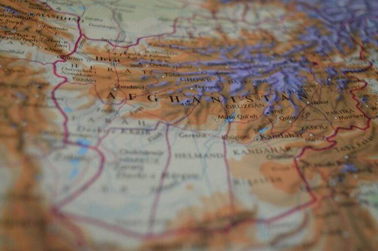 6 Examples of Comparing Regional Cartographic Styles That Reveal Hidden Patterns