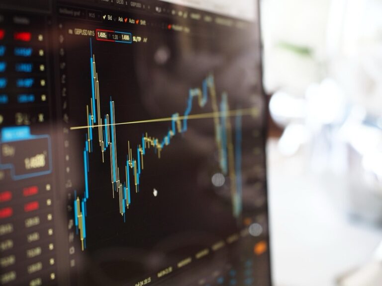 7 Layered Data Visualization Methods That Reveal Hidden Insights