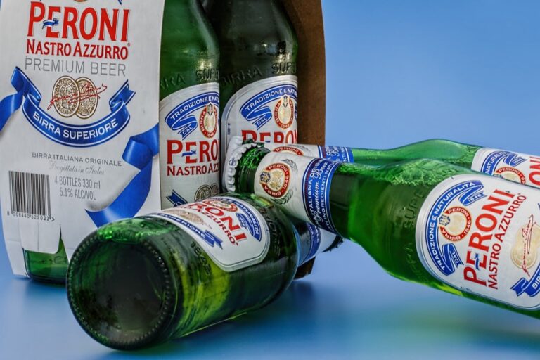 6 Ideas for Utilizing Transparency in Label Design That Create Visual Impact